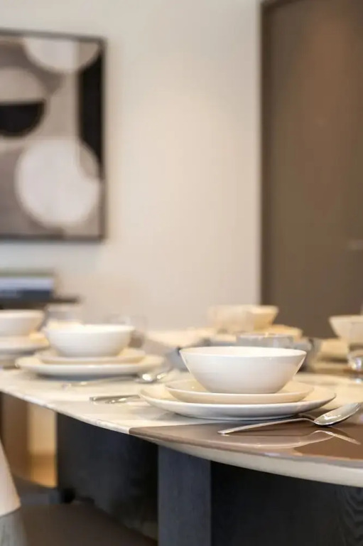Act One Tower 2BR Luxury Apartment
