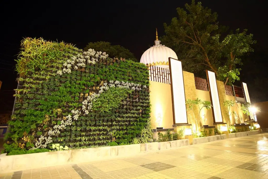 Regenta Central the Crystal Kanpur