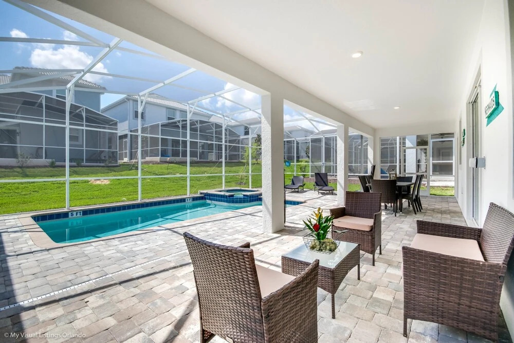 9020 Stinger Drive