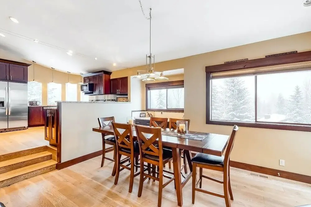 Corrock Style - Luxury Hot Tub Home Near Ski Lifts & Downtown Ketchum
