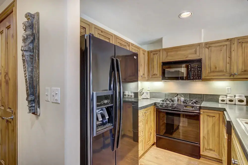 1BR Plus Den, Heart of Beaver Creek Village