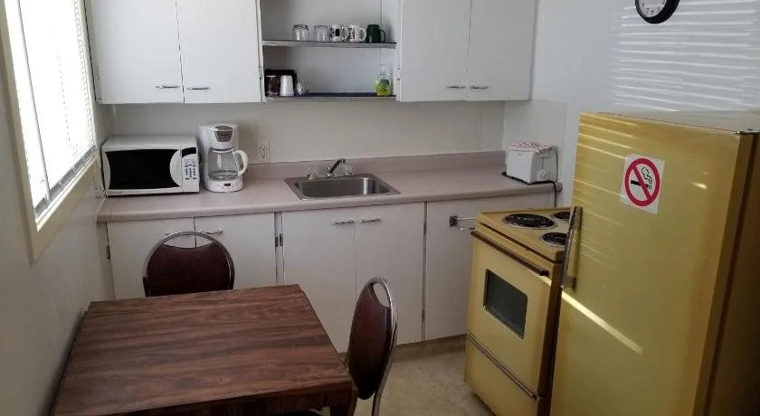 Melsask Motel