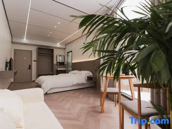 Qishe - Luxe Smart Projection Family Resort