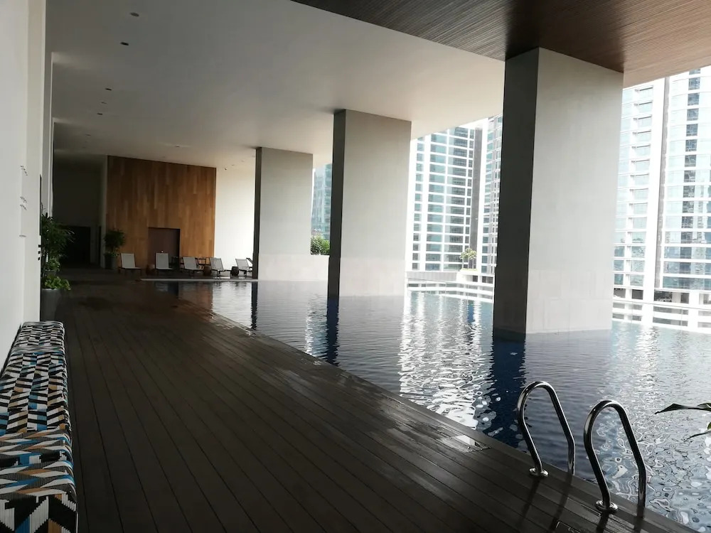 The Establishment by Luxury Suites Asia