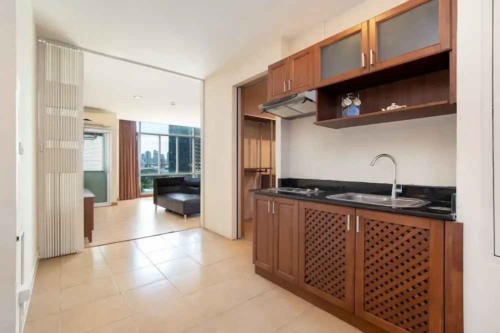 181 Ekkamai Apartment