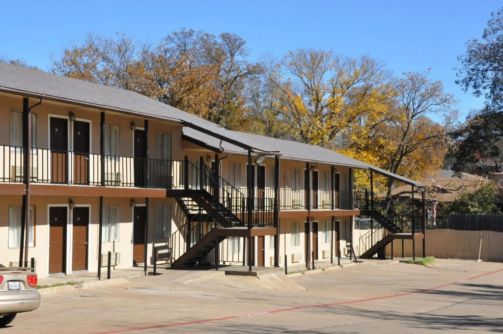 Luxury Inn Dallas