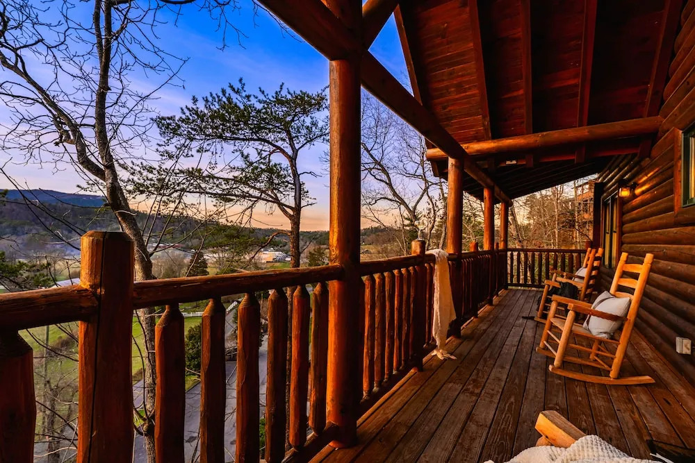 Smoky Sunset Vista w HotTub Pool M View