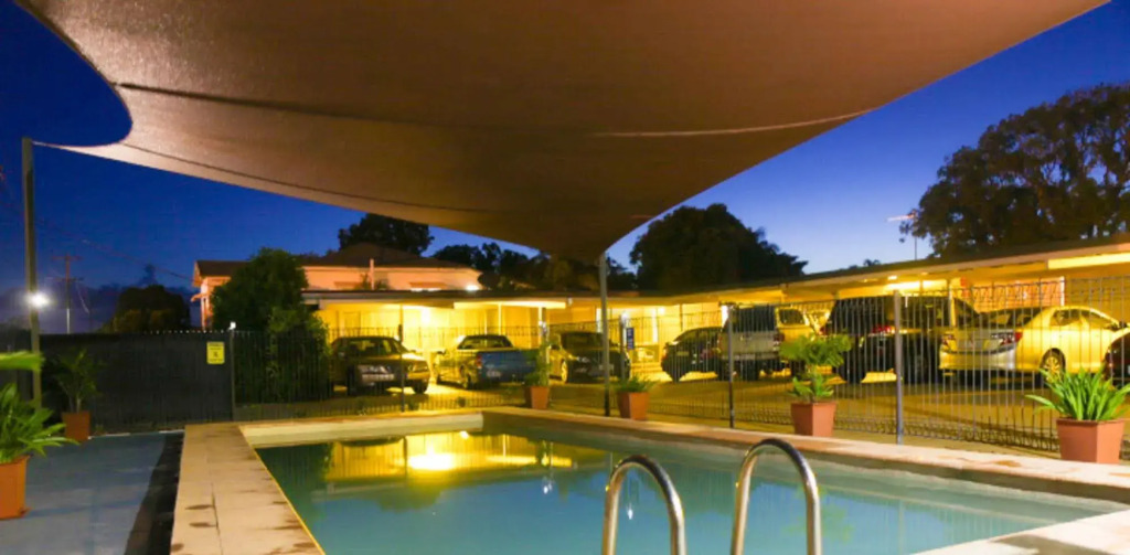 A & A Motel