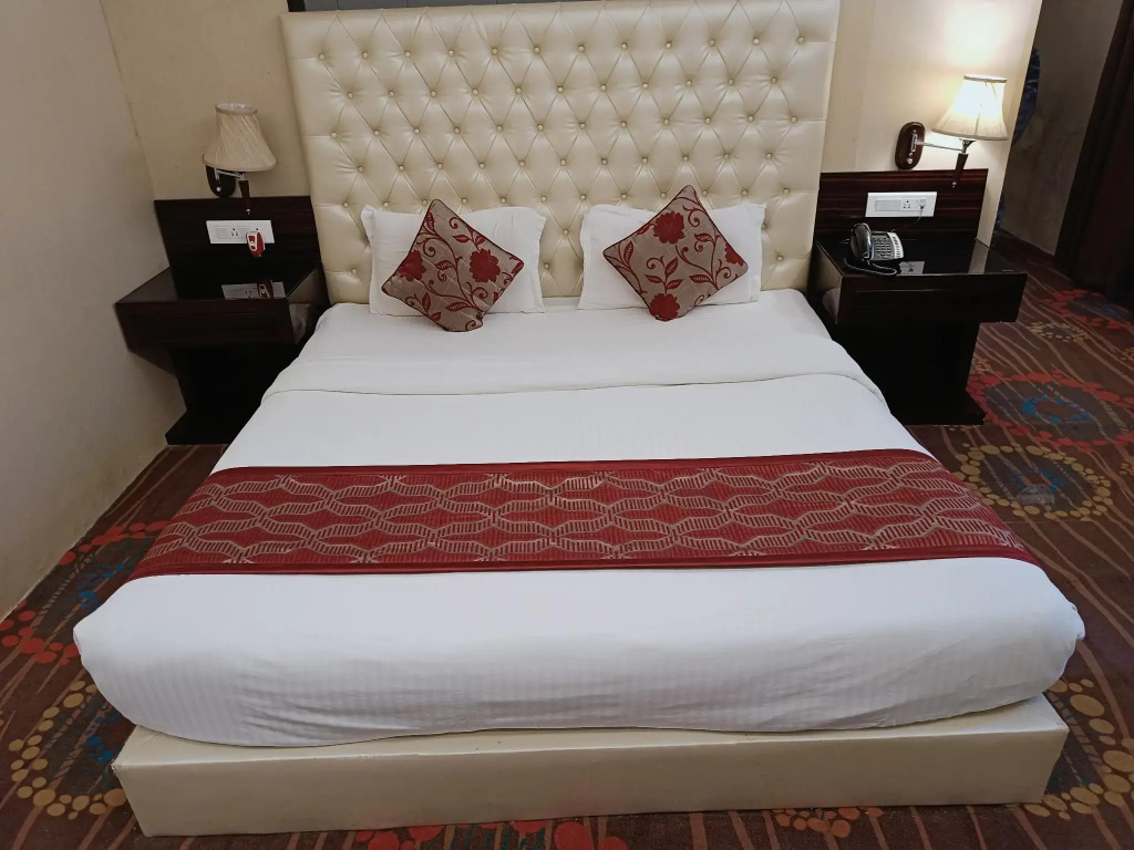 Hotel D'corbiz