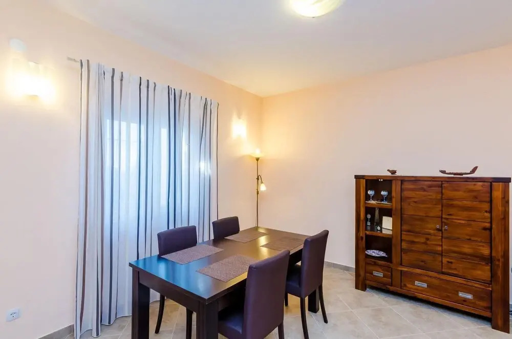 Villa Leona - Three-bedroom Villa With Private Pool ID Direct Booker 10945
