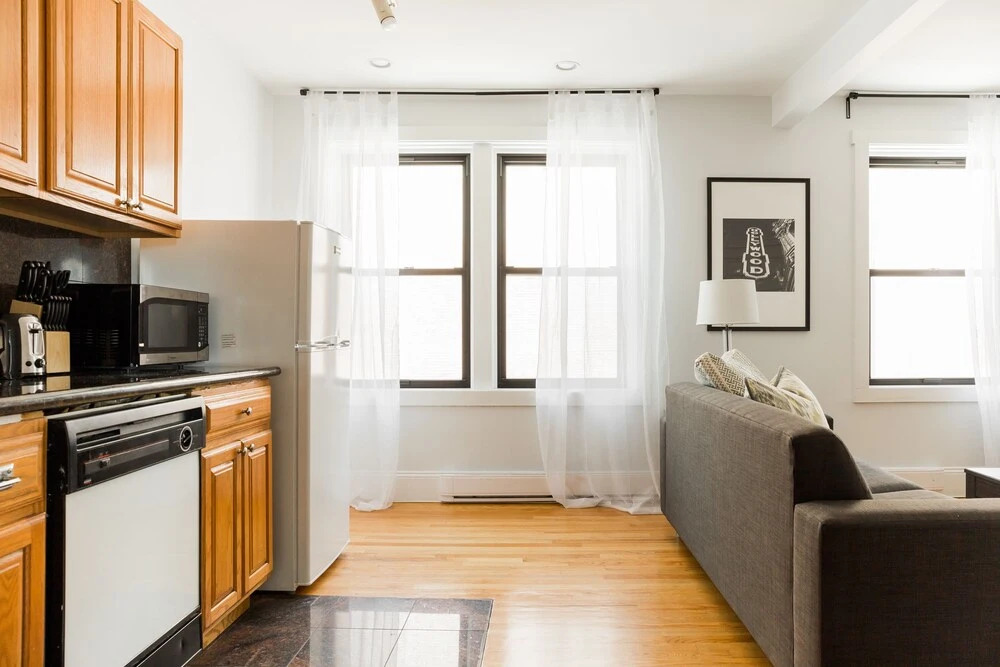 Premier Theater District Suites by Sonder