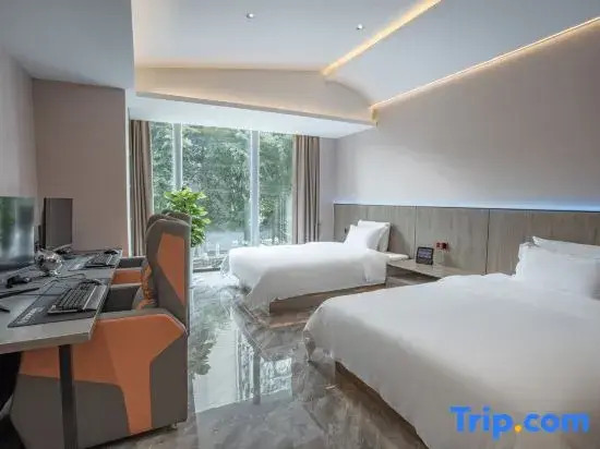 Mianyang Yashu E-Sports Hotel (People's Park)
