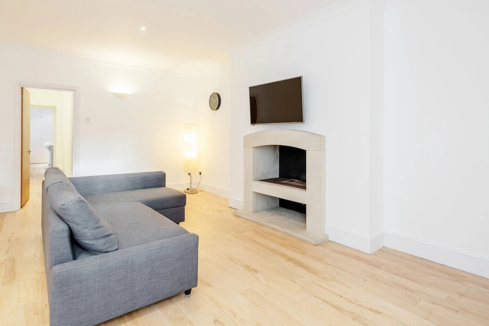 Nevern sq 2 Bed 2 Bath Cromwell