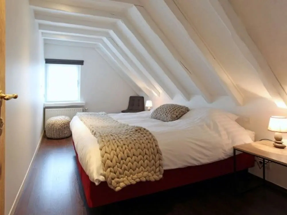 Atmospheric Holiday Home Situated in a Quiet Residential Area near Beach