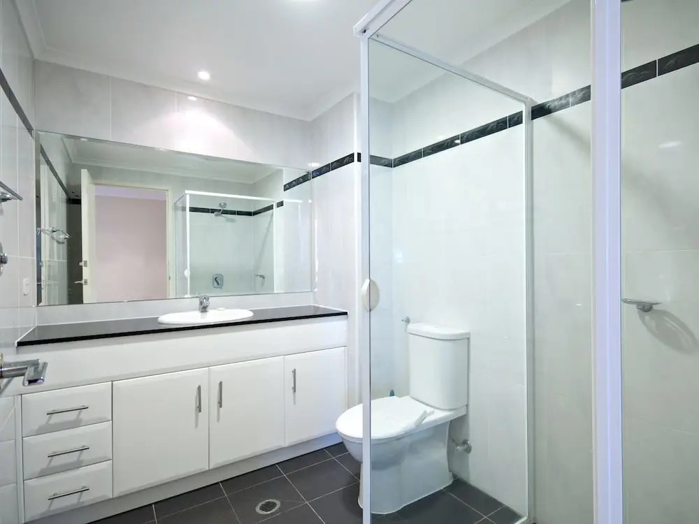 Breakwater Apartment, Unit 104/2 Messines Street