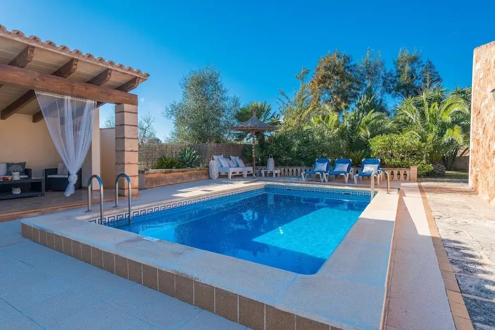 H Rreo in Campos With 3 Bedrooms and 2 Bathrooms