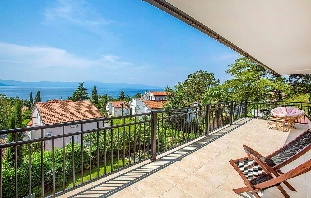 Beautiful Home In Njivice