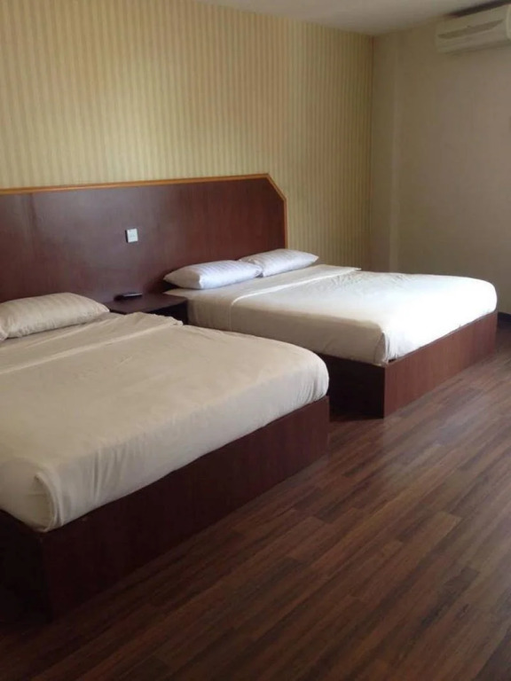 Urban Hotel