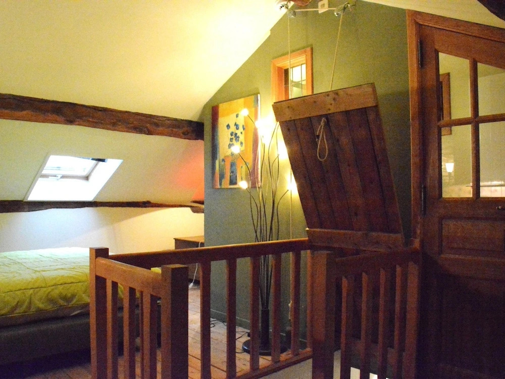 Cozy Holiday Home in Bièvre with Hot Tub