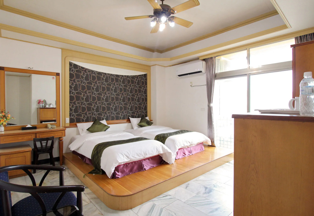 陶陶居商旅 Tautauchu Hotel