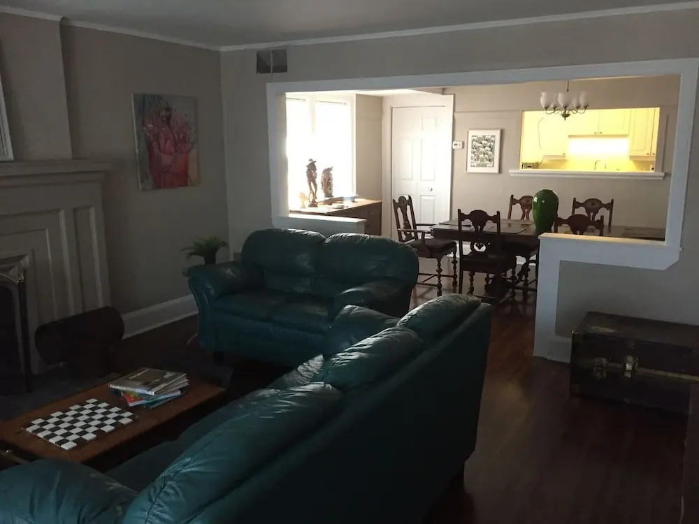 Spacious 3BR Forest Hill Unit