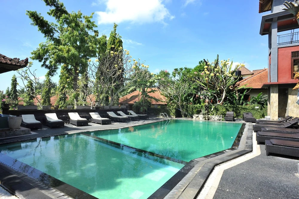 巴厘岛艾里乌布必司马32酒店(Airy Premier Ubud Bisma 32 Bali)