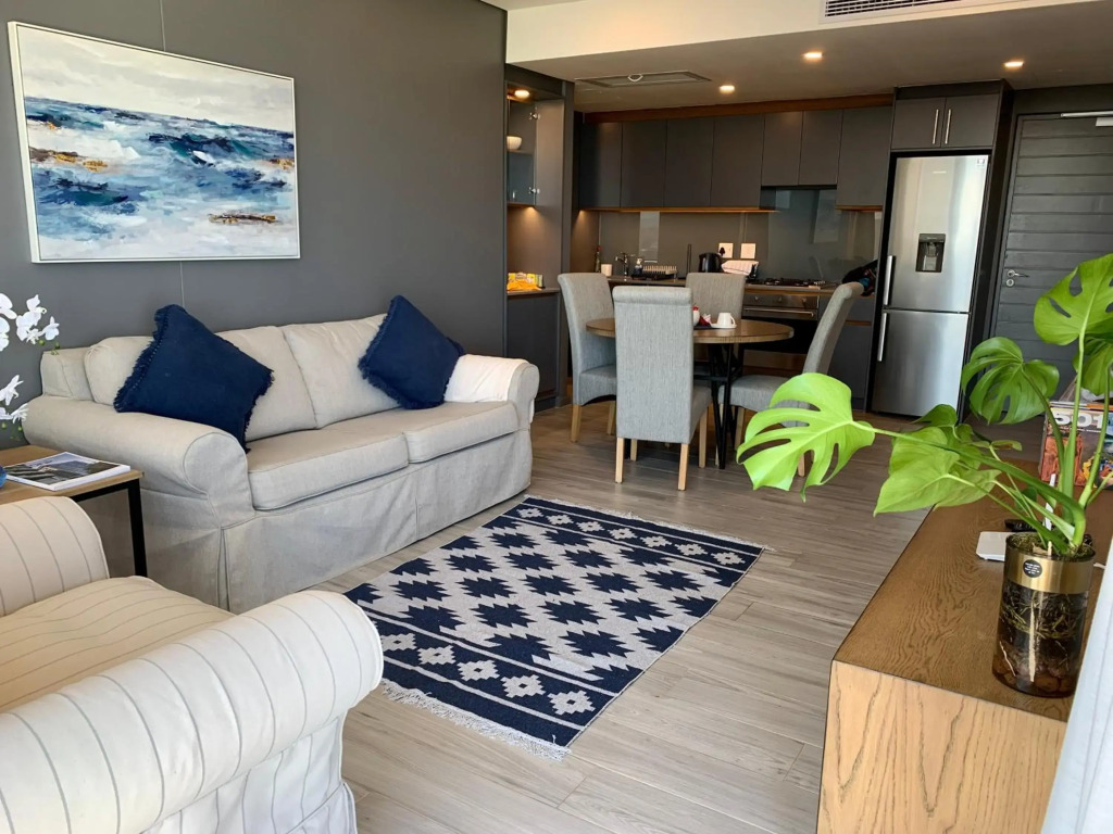 Umhlanga Arch 703 Sea View self-catering