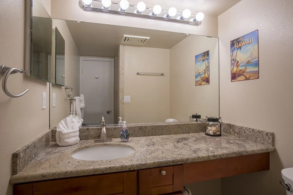 Kamaole Sands 10201 - Two Bedroom Condo