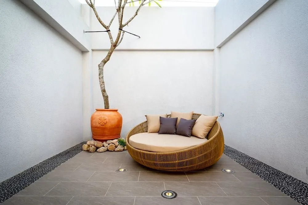La Moon Boutique Motel