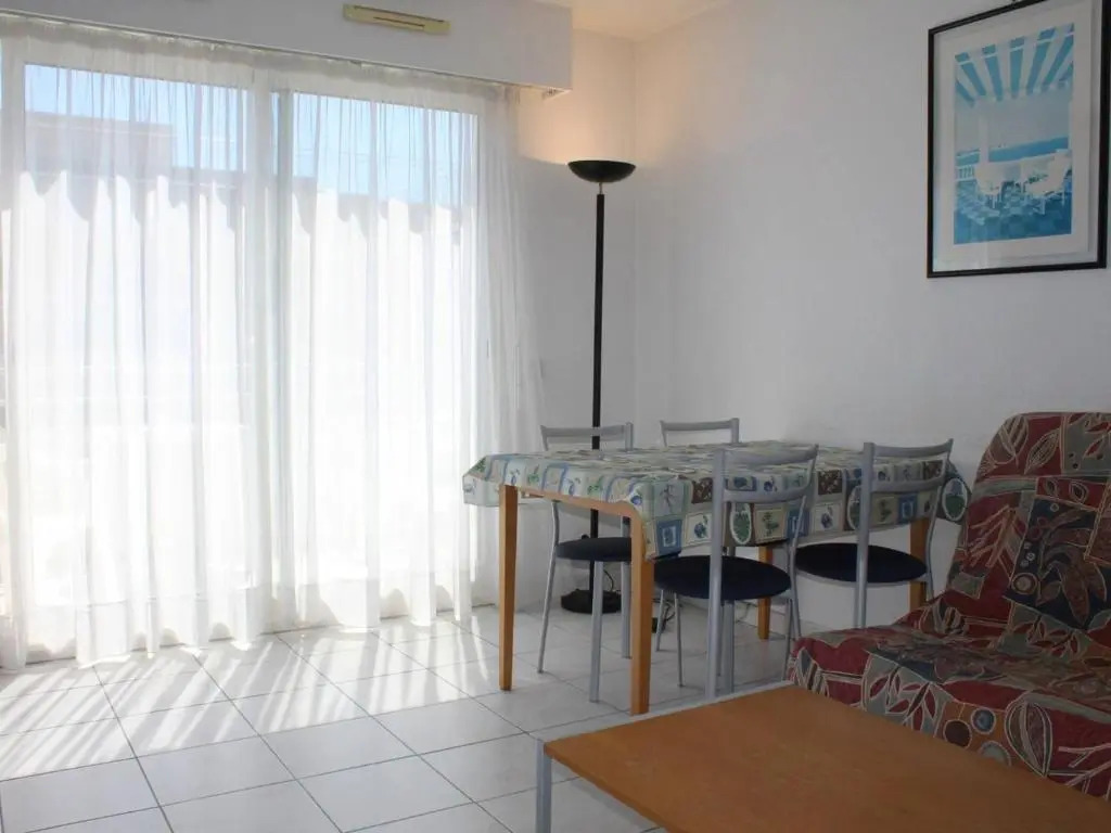 Appartement Villeneuve-Loubet, 2 pièces, 4 personnes - FR-1-252A-40