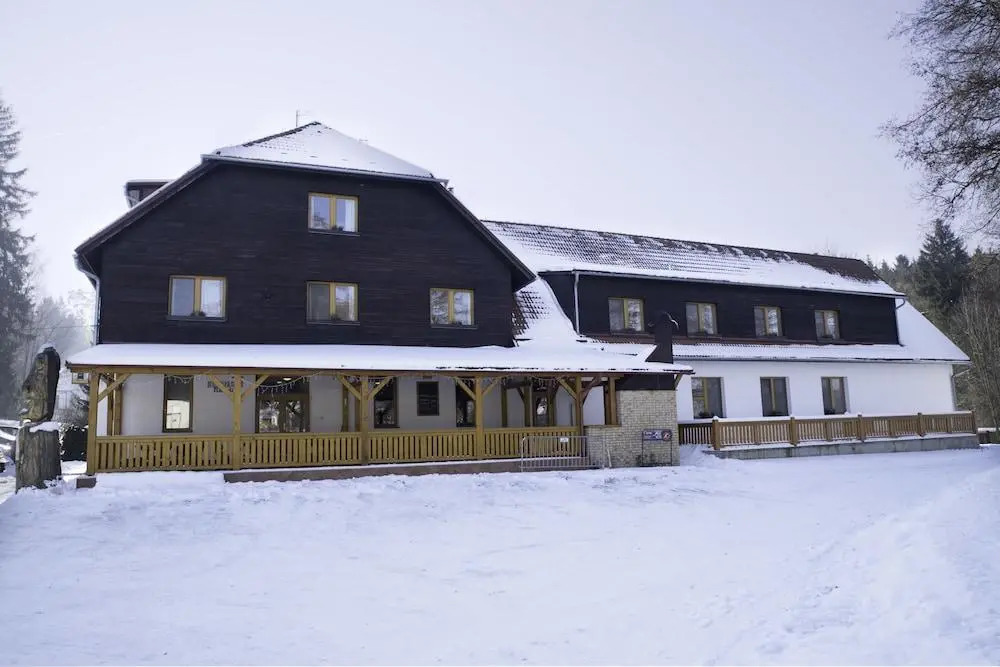 Balónový hotel a pivovar Radešín