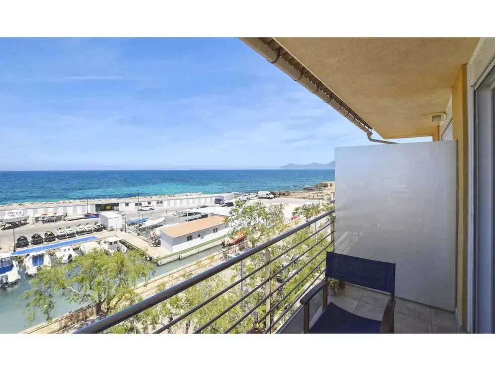 Modern Apartment in Can Picafort Nice View of the Harbor, Near the Beach