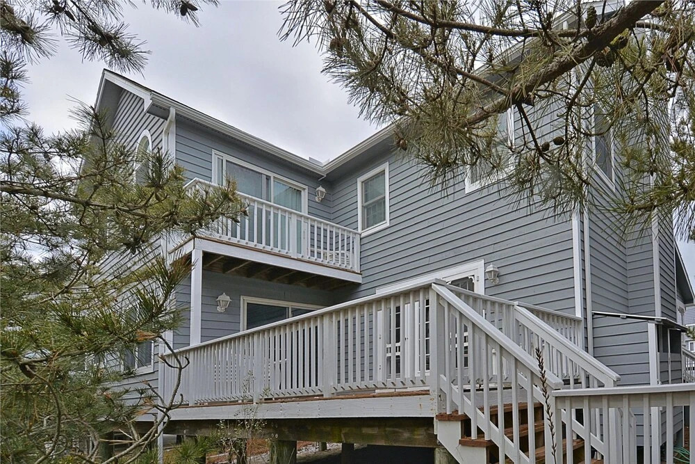The Cottage 4 S.seventh St. SB by Long & Foster