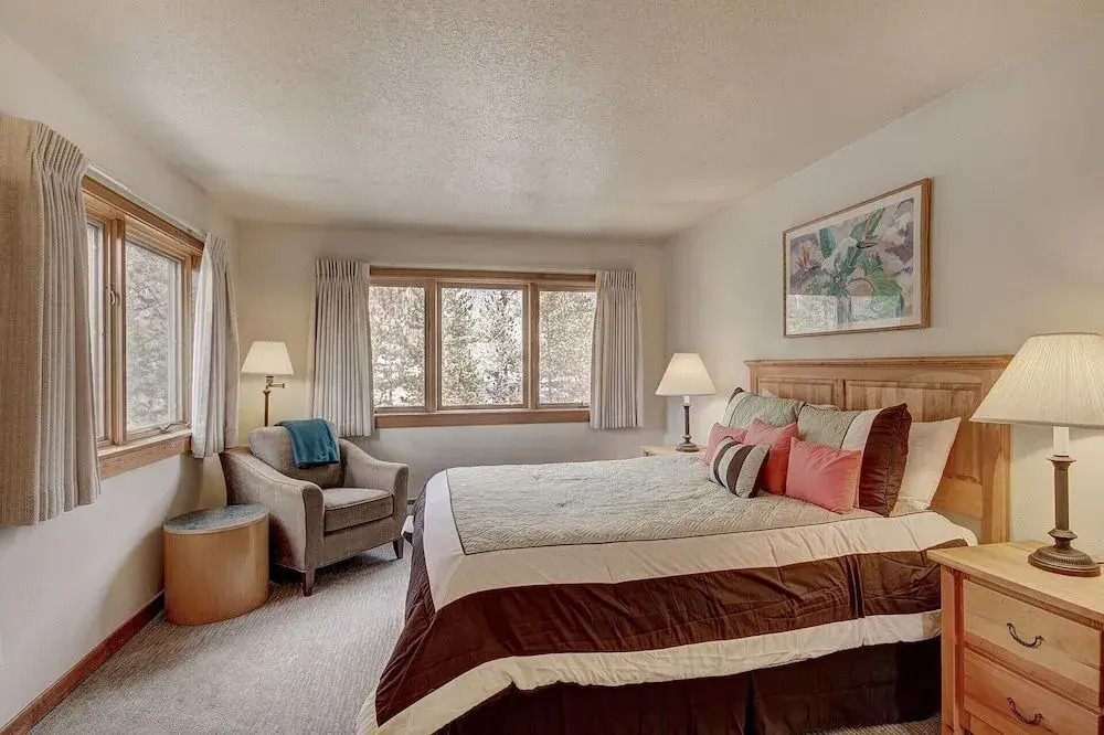 1638 Quicksilver - 3 Br Condo