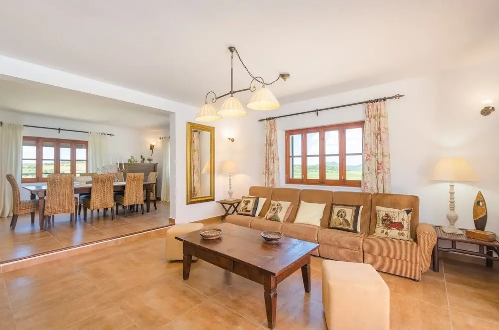 Angigal in Manacor With 4 Bedrooms and 3 Bathrooms