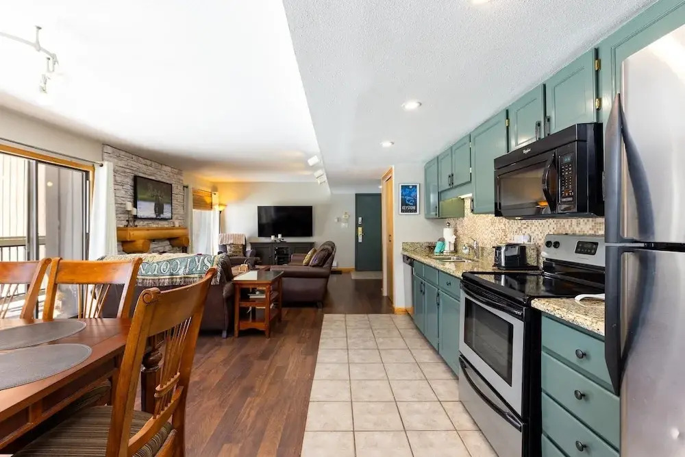 1076 Wild Irishman 2 Bedroom Condo by RedAwning