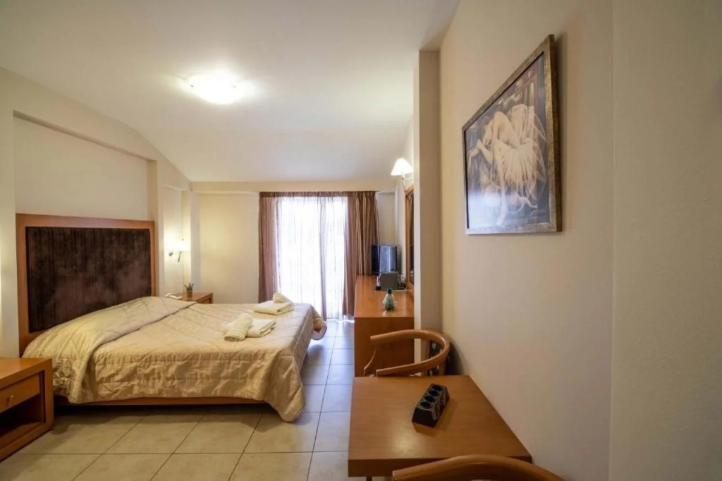 Hotel Serenity Tolo