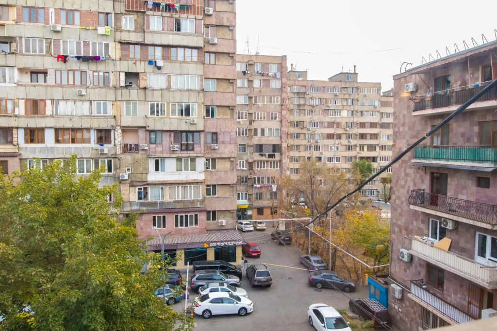 Residence Nalbandyan 96