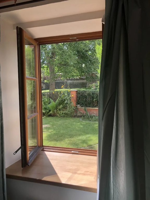 The Green Garden Apartment