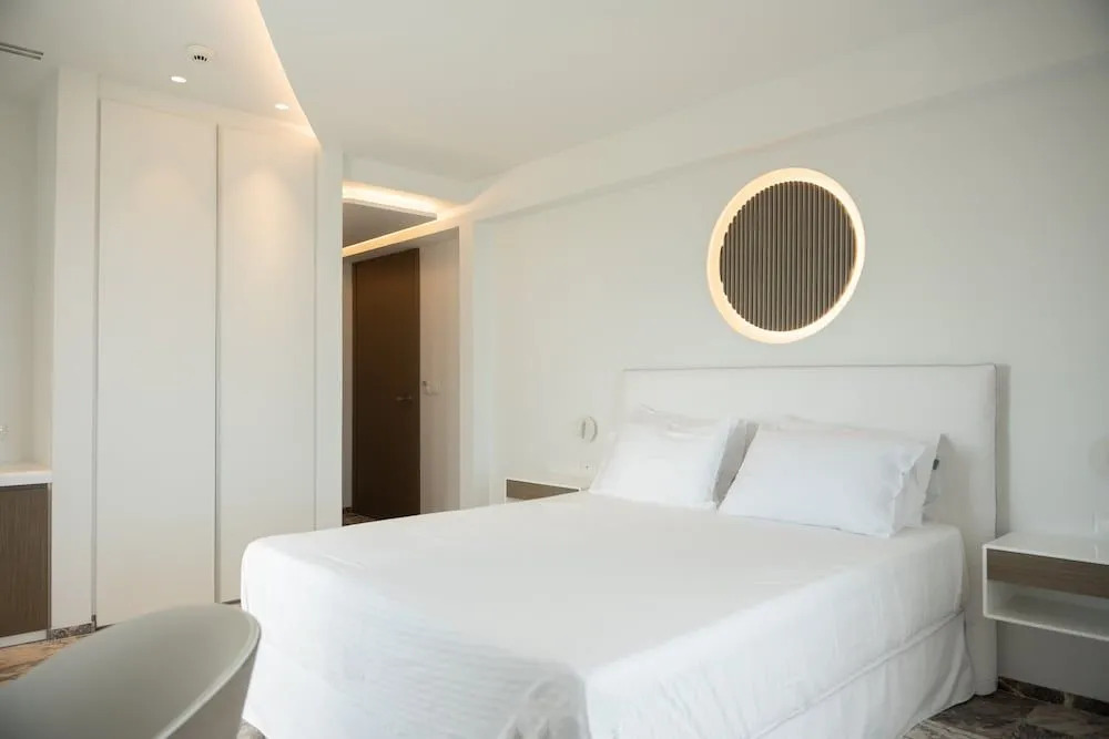 Tzanis Resort Skyros