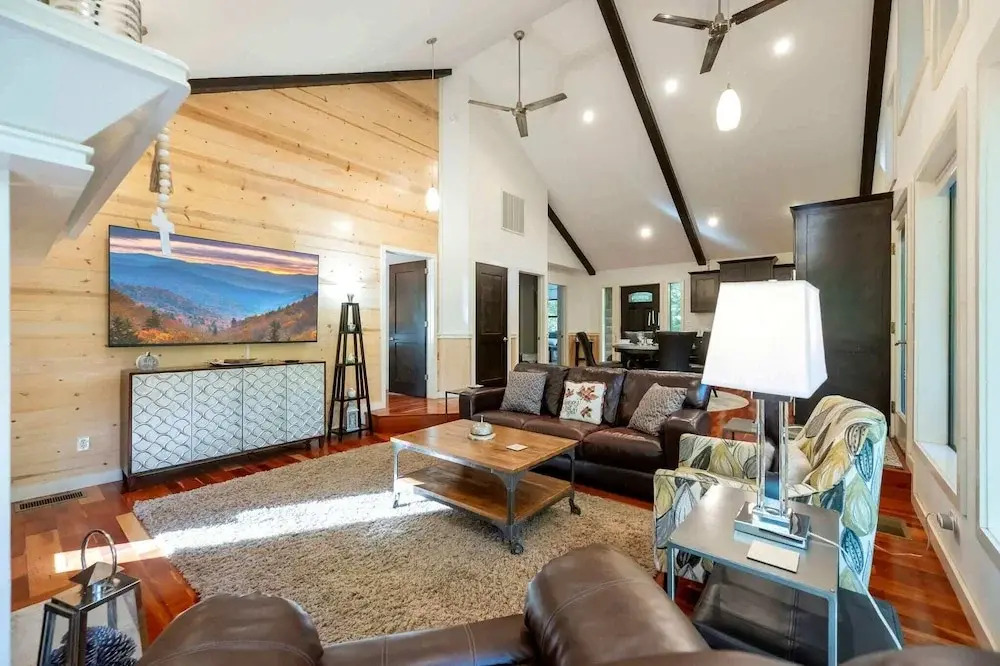 Silverbrook Cabin for 4