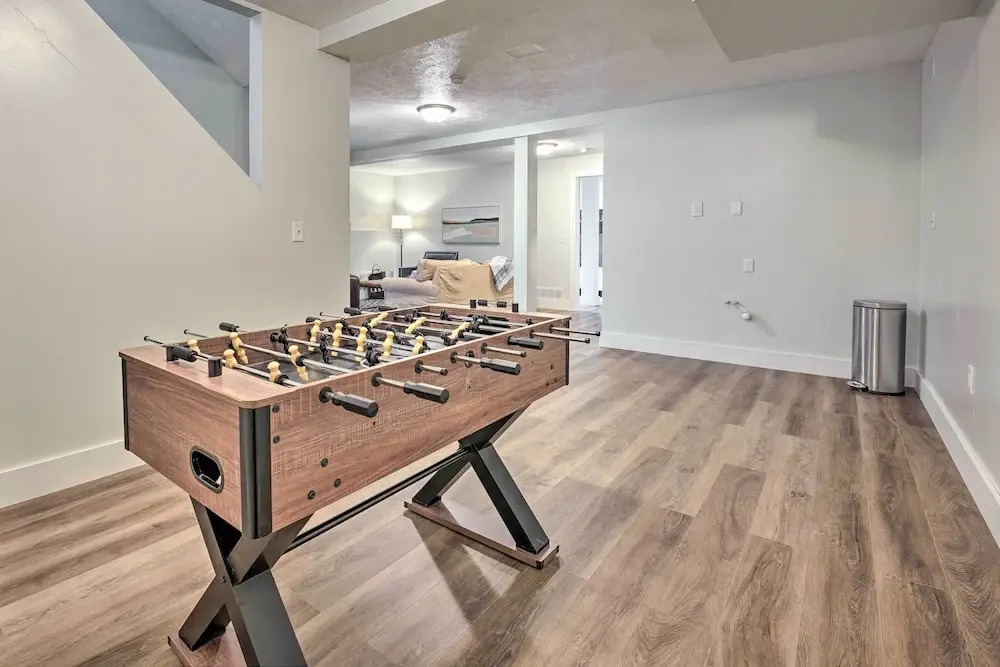 Breezy Coloma Getaway w/ Grill - 1 Mi to Beaches!