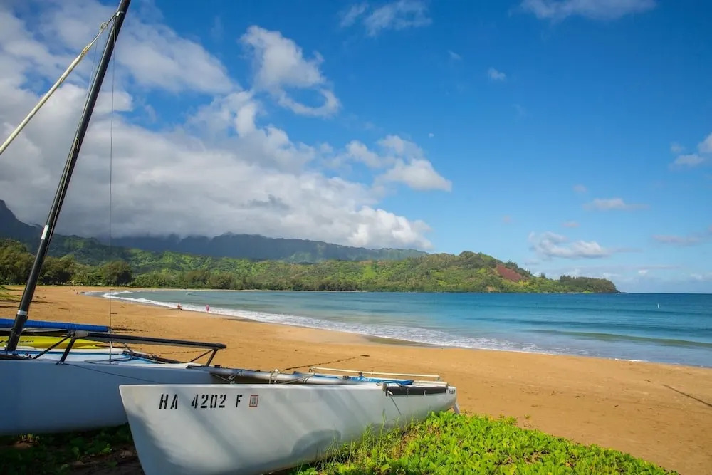 Hanalei Beach House 5 Bedroom Home by RedAwning