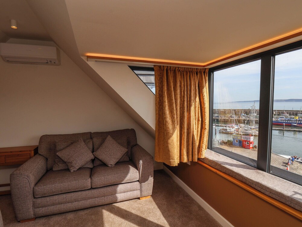 Apartment 3