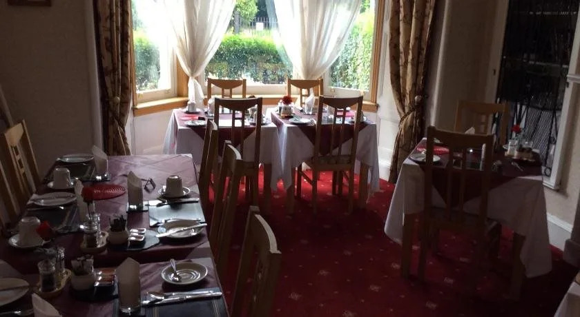 Mayfield Lodge