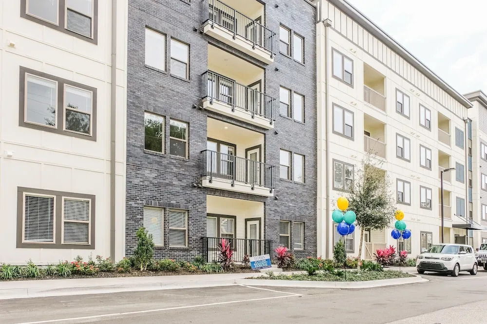 2 BR Apt Near St Johns River by Frontdesk