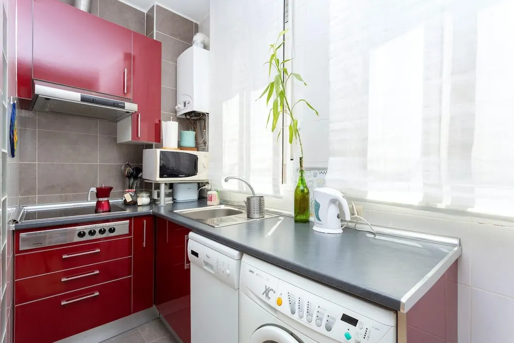 Apartment with 2 Bedrooms in Madrid, with Wifi