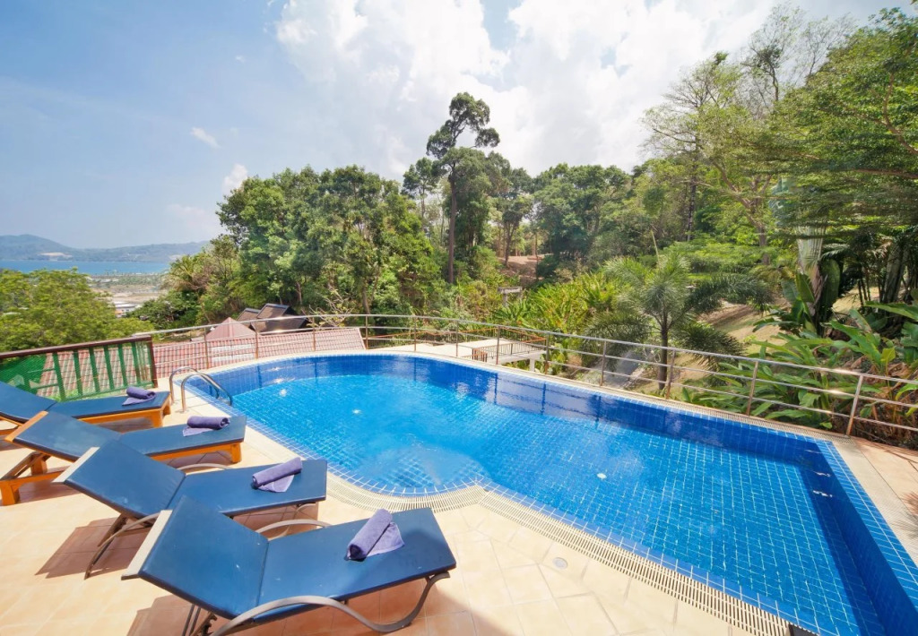 Phuket Villas at Patong Hill Estate