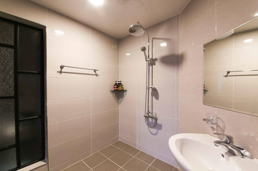 CC Business Hotel
