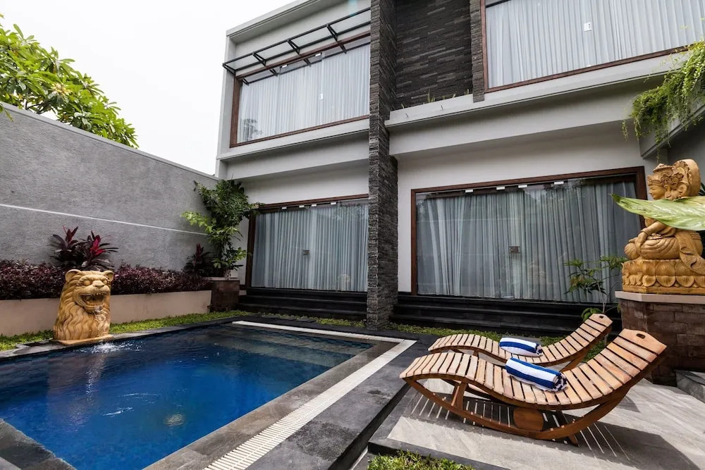The Griyani Suite